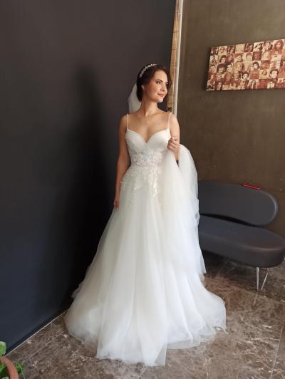 Kedi Kulağı Kristal Taş Kol İşlemeli Helen Gelinlik