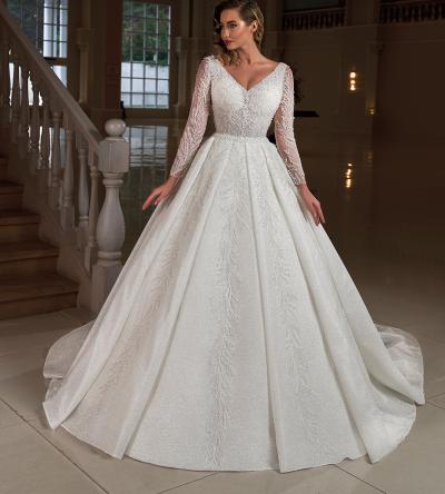 Uzun Kollu Prenses Gelinlik Modeli