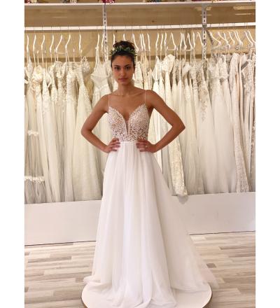 Zarif Dantel Dizaynlı Tasarım Sırt Detaylı Helen Gelinlik